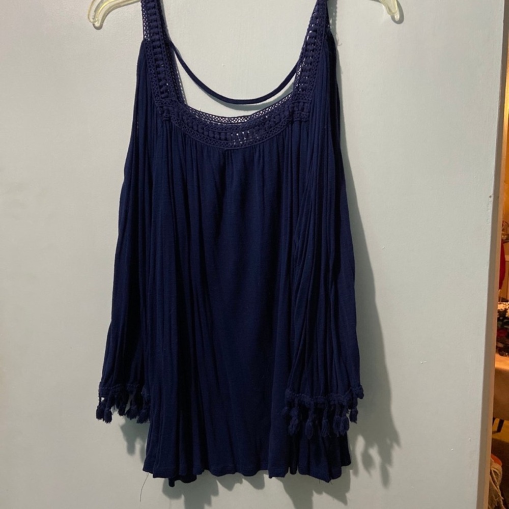 Navy blue top